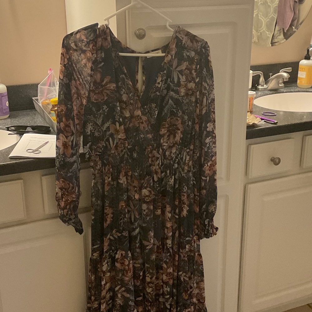 Chic Floral Long Sleeve Dress
